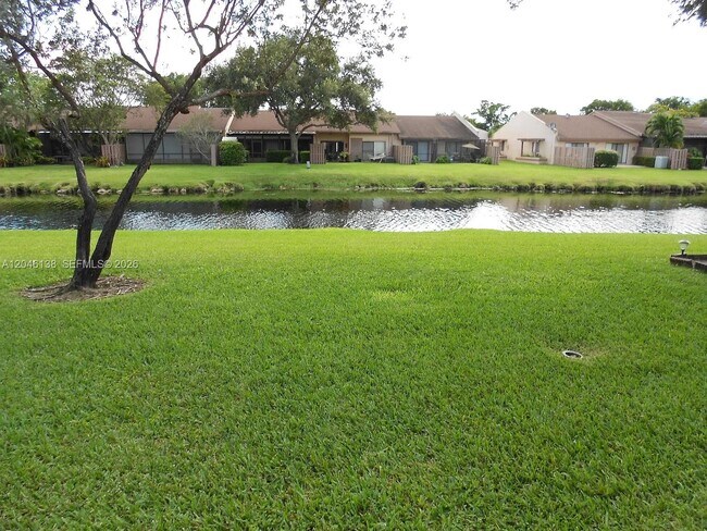Foto del edificio - 7924 NW 10th St