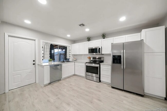 Foto del edificio - 6519 Spring Manor St