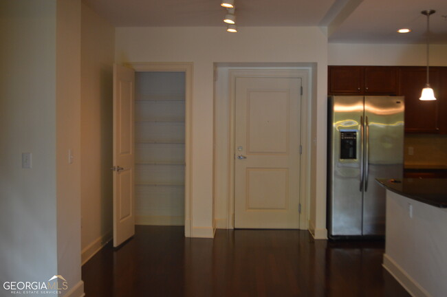 Building Photo - 200 River Vista Drive