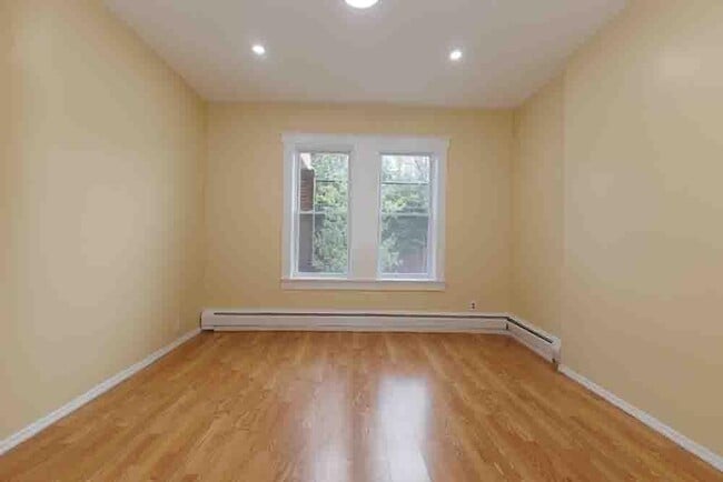 Building Photo - 3 Ridgley Pl
