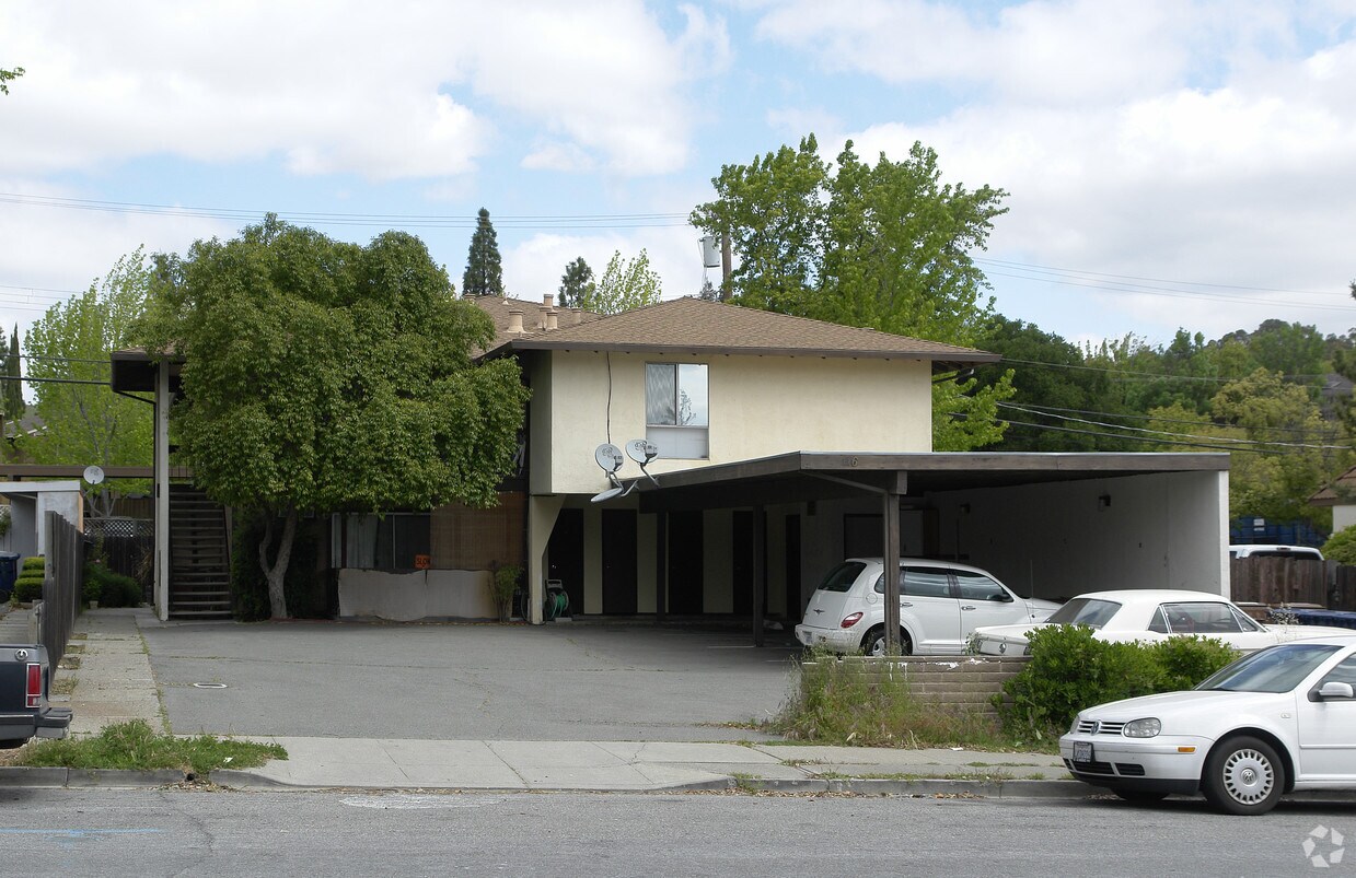 Primary Photo - 116 Blue Ridge Dr