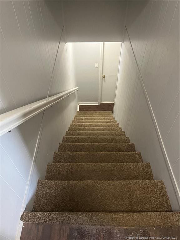 Building Photo - 4203 S Dowfield Dr