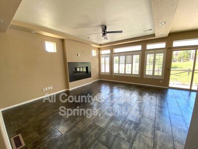 Foto del edificio - 8087 Long Leaf Lane