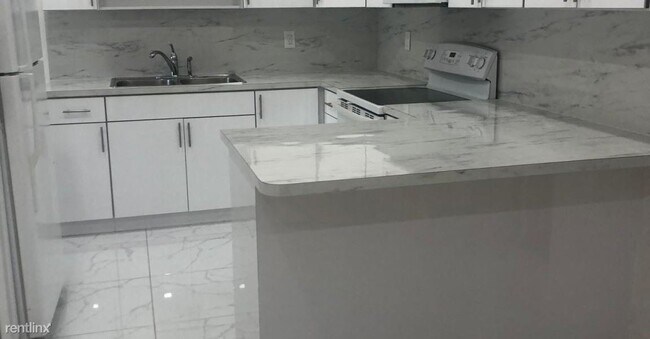 Foto del edificio - 2345 E 7th Ave