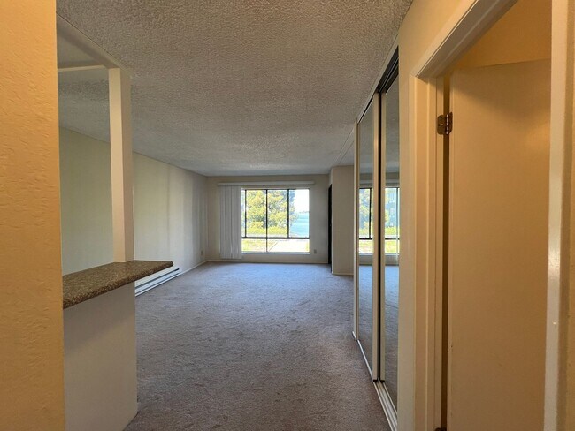 Foto del edificio - View of the Bay, Studio Condo Available No...