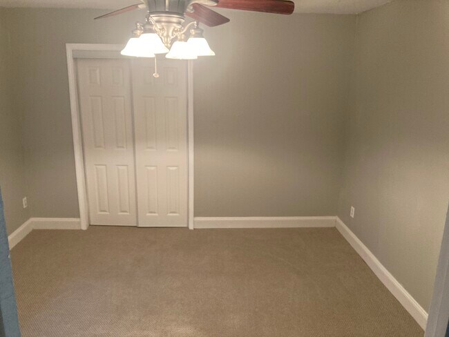 Bedroom - 102 Elie Dr