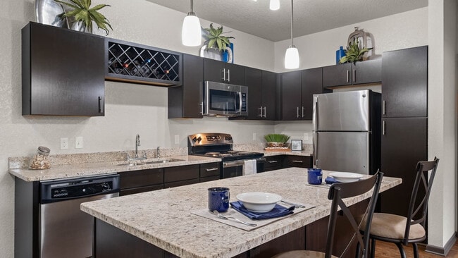 Building Photo - Springs at Knapp’s Crossing