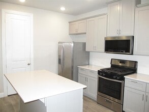 Building Photo - 1748 Redding St