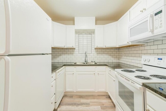 Building Photo - 116 Briarcliff Dr