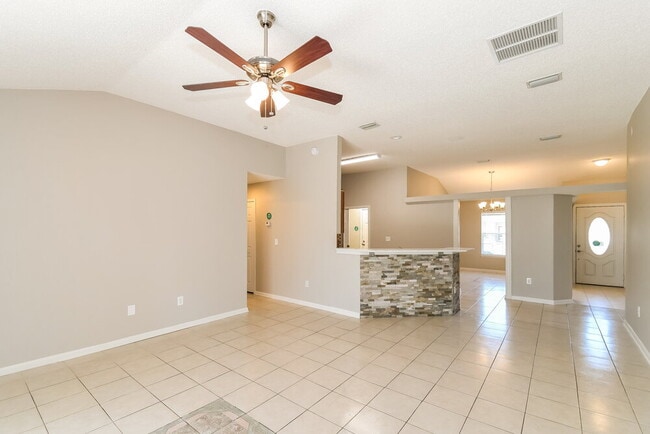 Foto del edificio - 3748 Maddie Ln