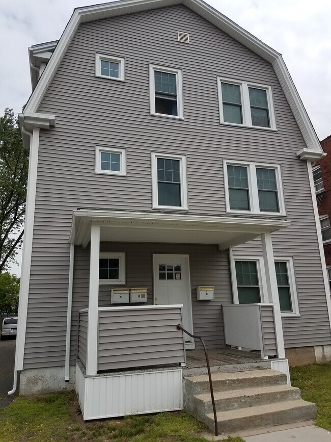 232 Burnside Ave Unit 2nd FL, East Hartford, CT 06108 Apartments in