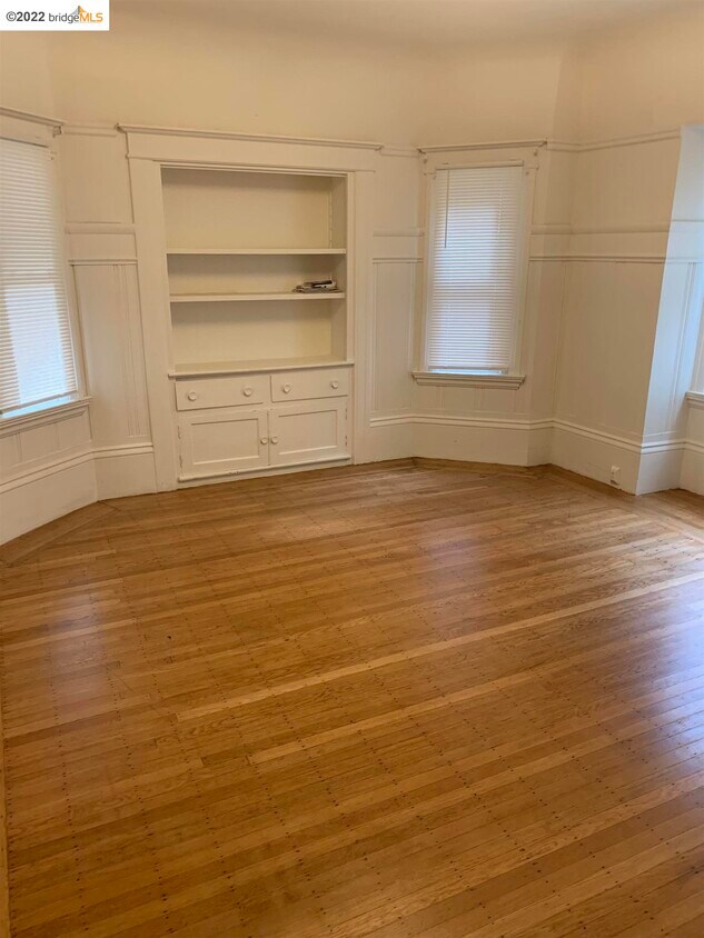 Foto del edificio - 2548 Benvenue Ave