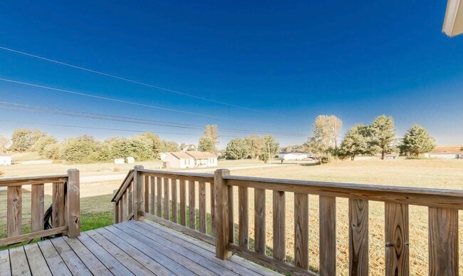 Building Photo - 15 Goldenrod Dr