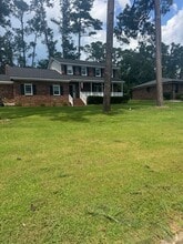 Building Photo - 986 Campbellton Dr