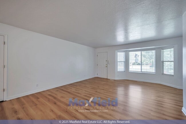Foto del edificio - West Jordan Rambler 5 BD 2 BA 2 GA