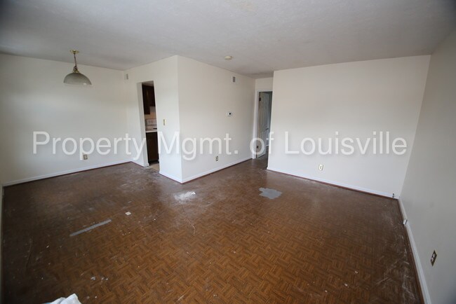 Building Photo - 814 Melford Ave