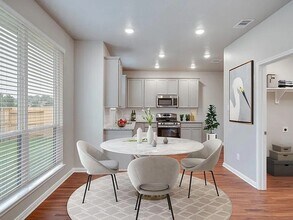 Building Photo - 1042 Tomball Downs Dr