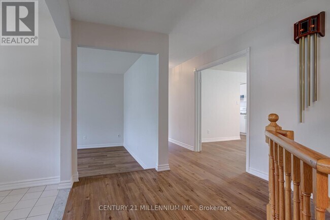 Building Photo - 1572 Cartier Ct