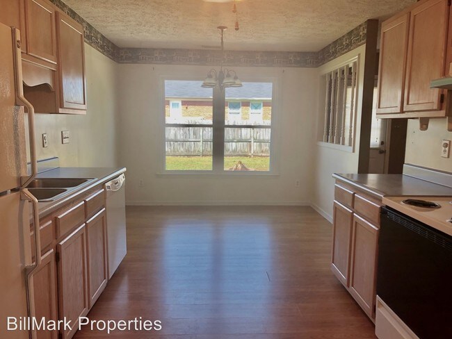 Building Photo - 3 br, 2 bath House - 2932 Chillingworth Drive