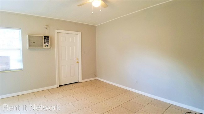 Building Photo - 4701B E 21st Ave