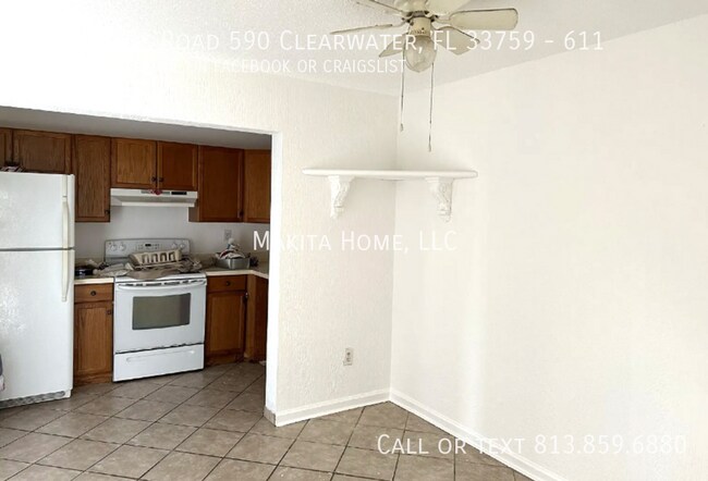 Building Photo - 2625 State Road 590 Clearwater, FL 33759-611