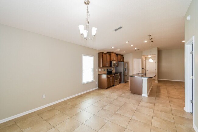 Building Photo - 2691 Salt Lake Dr