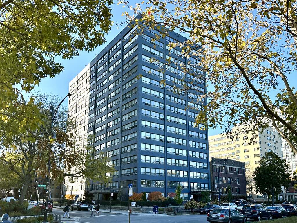 Foto principal - 4180 N Marine Dr