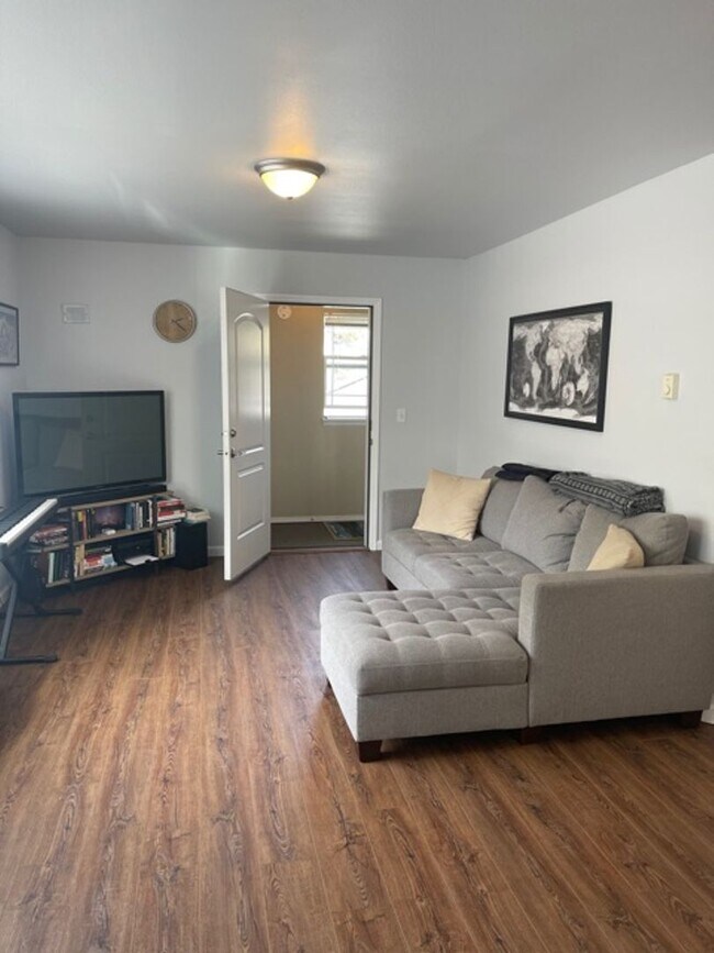 Foto del edificio - 1637 NW 4th St