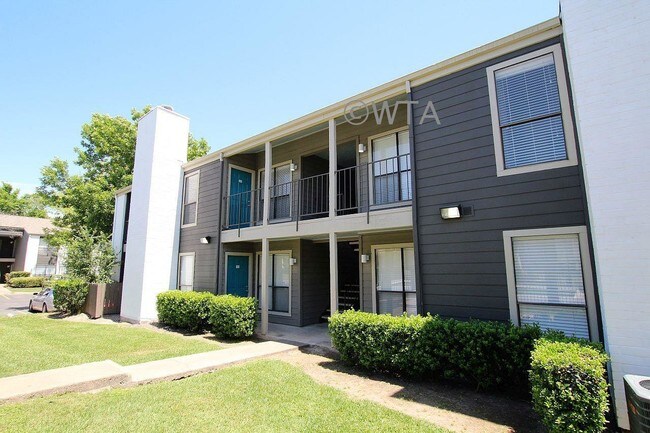 Building Photo - 1 bedroom in Austin TX 78745