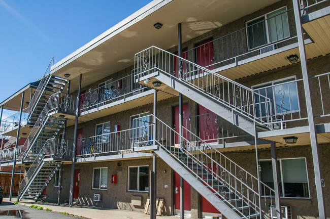 Foto del edificio - 1535 York St.