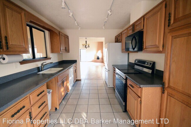 Building Photo - 2 br, 2 bath House - 280 Loma Entrada