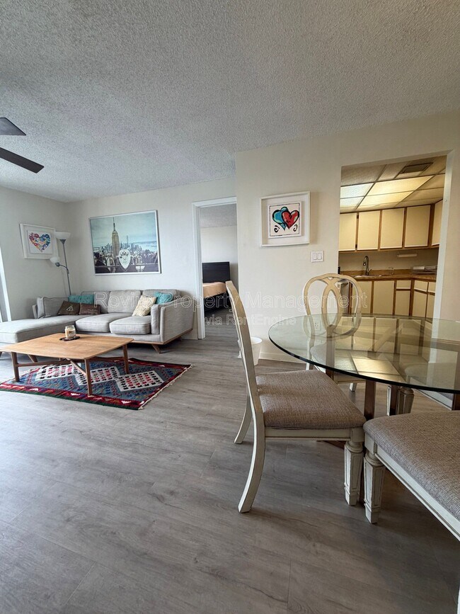 Foto del edificio - 1740 NW N River Dr