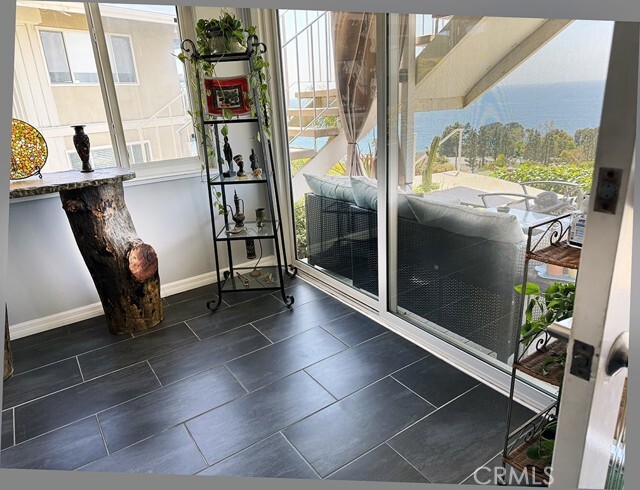 Foto del edificio - 21692 Ocean Vista Dr