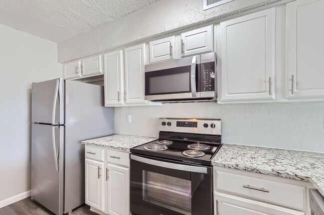 Building Photo - The Lydian Apartments
