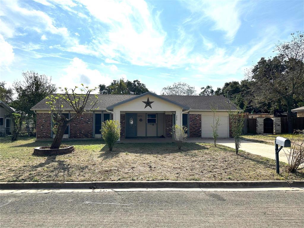 Foto principal - 204 Thompson St