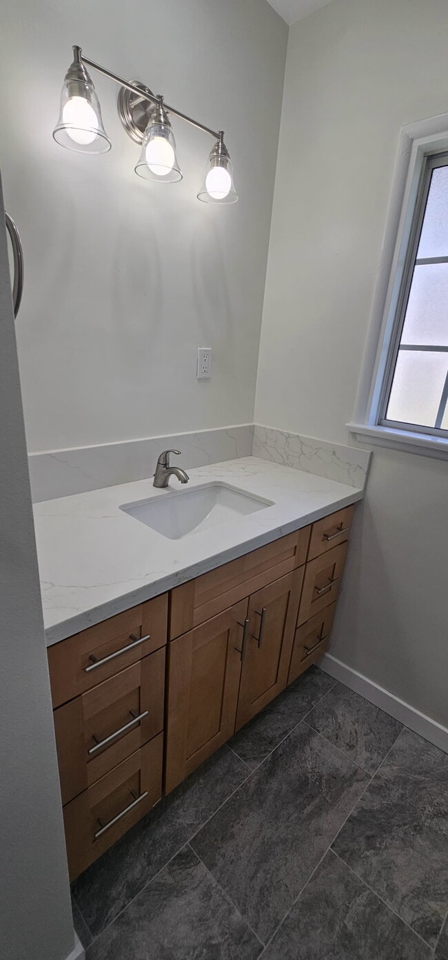 Foto del edificio - 3622 Stancrest Dr