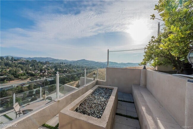 Building Photo - 3 br, 4 bath House - 22560 Uhea Rd