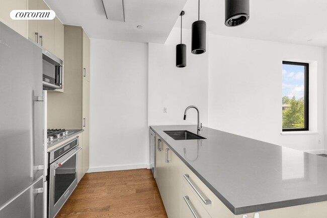 Building Photo - 159 Tompkins Ave