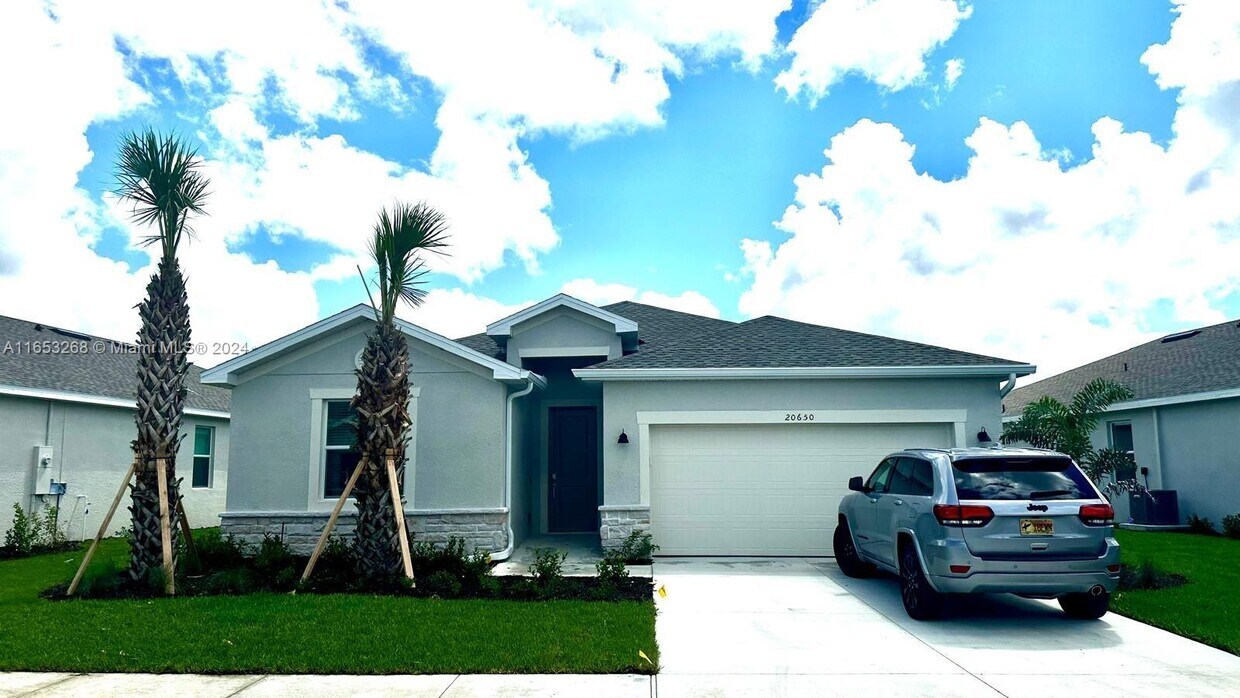 Primary Photo - 20650 Copperhead Dr