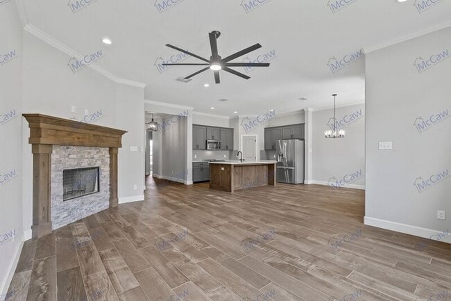 Building Photo - 1305 Ridgeview Dr