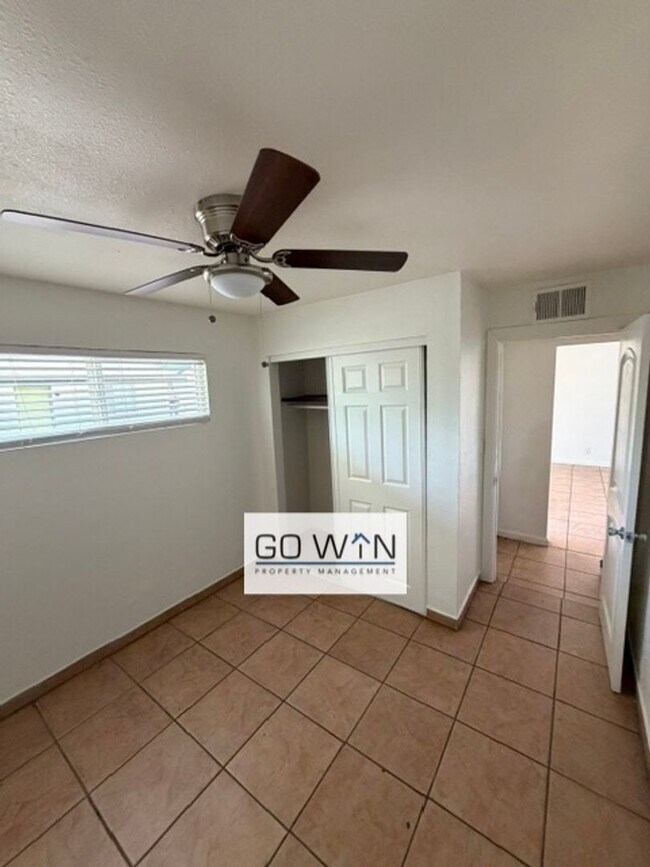 Foto del edificio - 1021 N 28th St