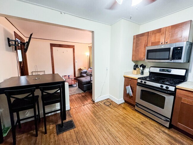 Foto del edificio - 128 Blair St