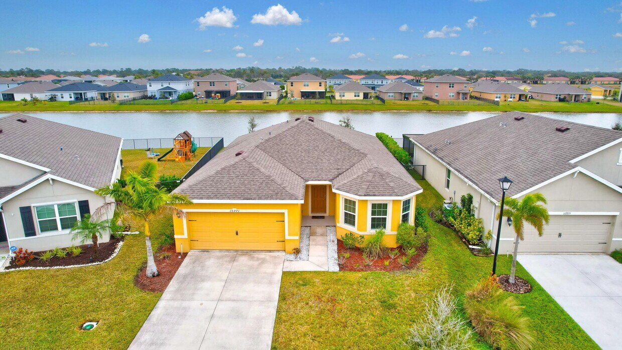 Primary Photo - 10771 SW Cremona Way