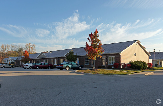 Foto del edificio - Emerald Pointe (55+ Senior Community)