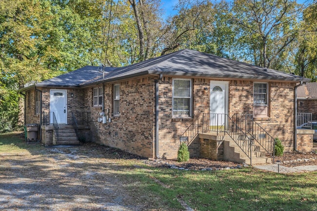 Photo - Charming Duplex in Prime Walkable 12 South Location! Townhome