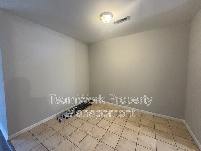 Building Photo - 121 Canvasback Dr