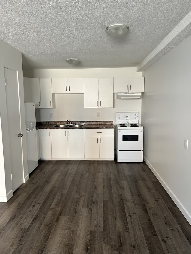 Photo principale - 727 5th Ave N