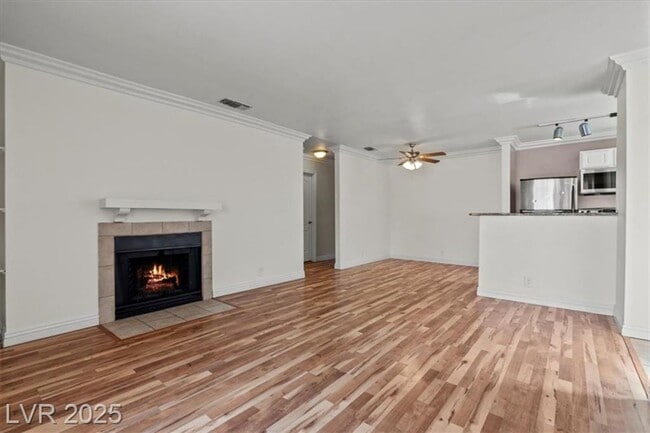 Building Photo - Centrally located 2 bedroom condo