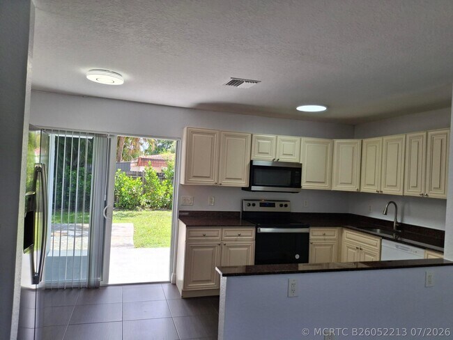 Building Photo - 3731 NW 110th Ave
