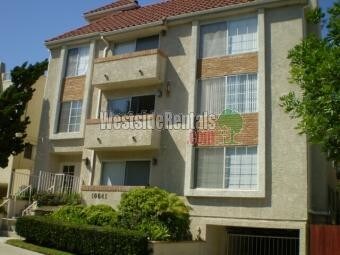 Foto del edificio - 10641 Kinnard Ave